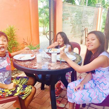 Lindstrom'S Inn Panglao Eksteriør bilde