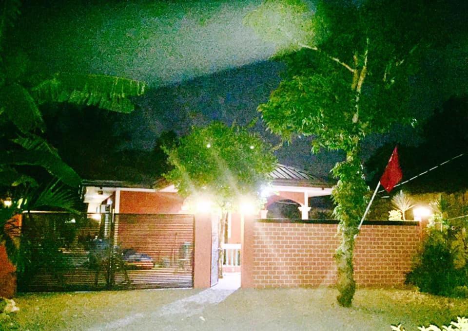 Lindstrom'S Inn Panglao Eksteriør bilde